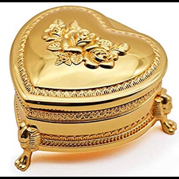 Vintage Trinket Golden Heart shaped Box - Picture 1 of 7